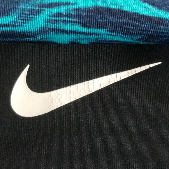❌SOLD❌ Lot of Nike Sports Bras - Picture 4 of 5